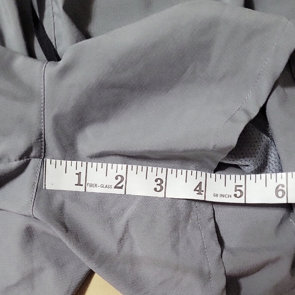 Nike Dri Fit Gray Running Shorts Women's - Picture 16 of 16